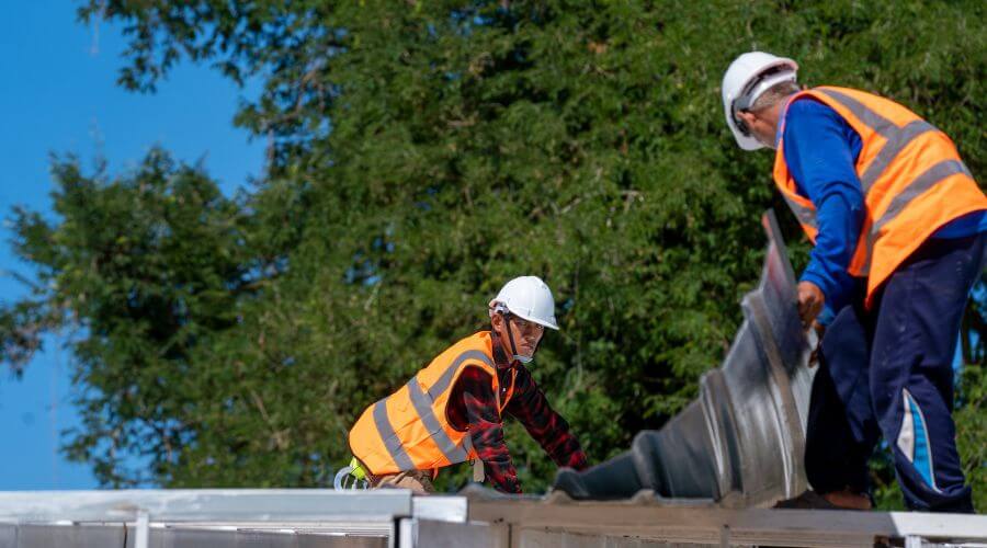 Professional gutter cleaning in Windom, TX
